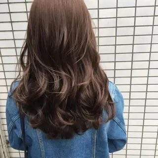 セミロング カラー THE DAY所属・AKI HASHIMOTOのヘアスタイル