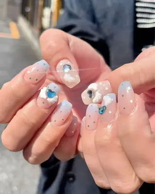 ネイル 宮澤 朱里のネイルデザイン