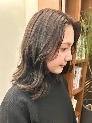 セミロング カラー bAteAu所属・💎透明感カラー💎 bAteAu あまねのヘアスタイル