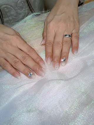 ネイル Hey🌈NAIL 長さ出し専門店のネイルデザイン