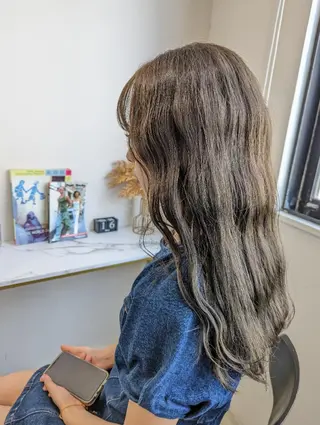 ロング nanami /Toiroのヘアスタイル