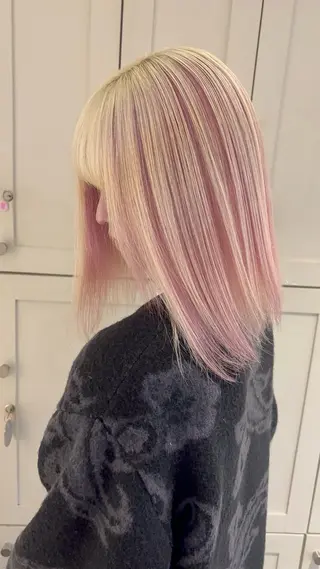 ミディアム カラー ONYX所属・ブリーチ/ハイトーン ミルクティー/ハルトのヘアスタイル