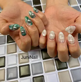 ネイル JuniNail 주니네일🇰🇷suのネイルデザイン