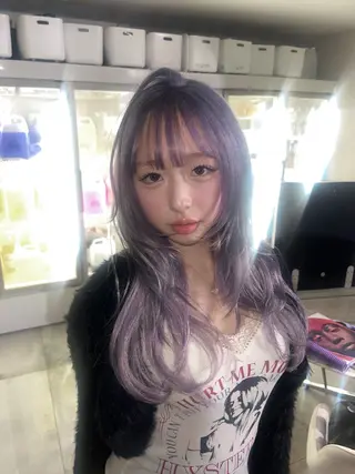 ロング AIRA/ブリーチ ‪/透明感カラーのヘアスタイル