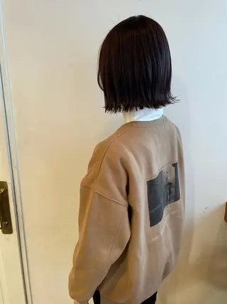 ショート カラー MIOベージュカラー 柔らかいカラーのヘアスタイル