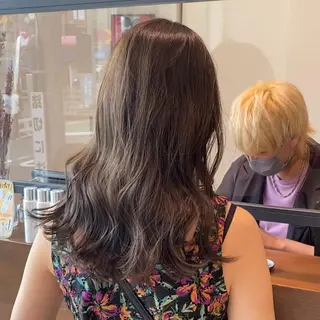 セミロング カラー HOLON池袋所属・ウルフカット ハッシュカット/七海のヘアスタイル