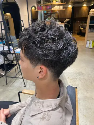 ショート メンズ みつけ／メンズカット メンズパーマ🦔のヘアスタイル