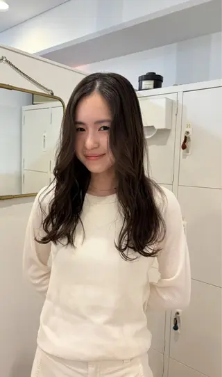 ロング 梅田/柔らかカラー/ オオハシ リナコのヘアスタイル