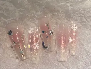 ネイル D-BEAUTY Nailsalonのネイルデザイン