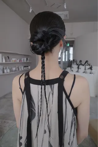 セミロング tukka soin KOBE所属・NAGI ヘアメイクのヘアスタイル