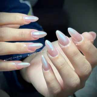 ミディアム ガー NAILのネイルデザイン