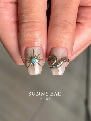 ネイル SUNNY BAE. 🌼MIZUKIのネイルデザイン