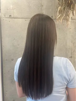 ロング TIENA BEAUTY Smart Salon ONE FUKUOKA BLDG.店所属・ユイナ カットモデル募集中のヘアスタイル