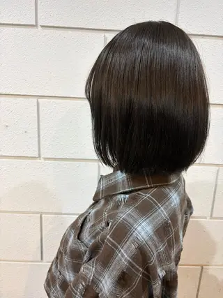 ミディアム カラー 土屋 梓咲のヘアスタイル