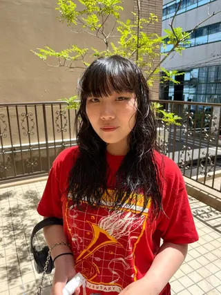 パーマ こまつばらみお/レイ ヤー/ダブルカラーのヘアスタイル