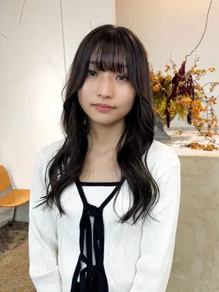 ロング カラー Terve. 赤松 メイのヘアスタイル