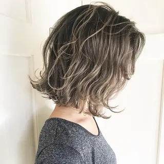 ショート カラー 🇨🇳ワンホンヘア 下田鉄也のヘアスタイル