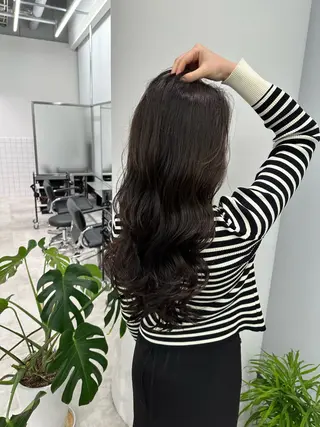 ロング パーマ ARMONY大阪店 コテ巻き風パーマのヘアスタイル