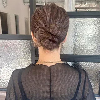 ミディアム ヘアアレンジ mio ︴ アレンジ ︴ 透明感カラーのヘアスタイル
