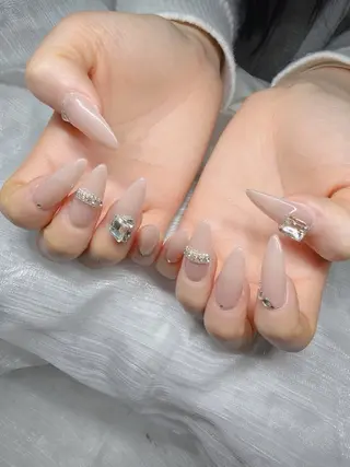 ネイル Lee Nailsのネイルデザイン