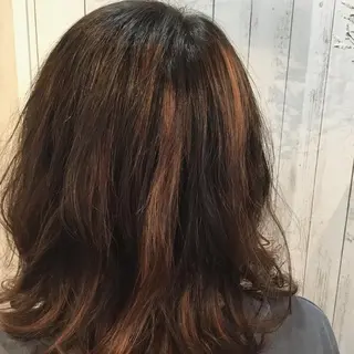 ミディアム カラー パーマ embrace エンブレイスのヘアスタイル