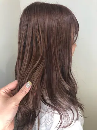 ロング カラー ウルフカット／吉村 桃子のヘアスタイル