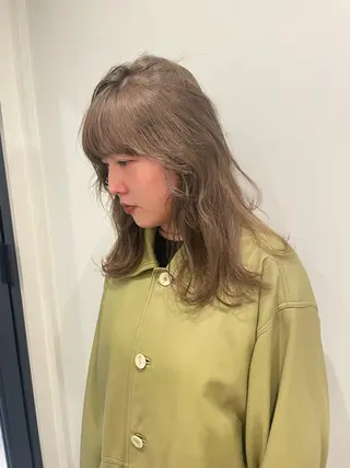 セミロング カラー ヘアアレンジ 渋谷 留菜のヘアスタイル