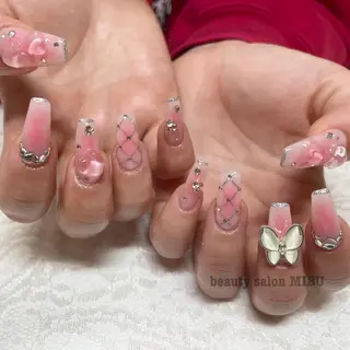 ネイル Sunny.Roa fujiのネイルデザイン