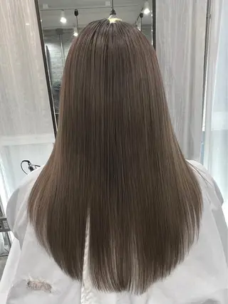 ロング カラー 透明感カラー/レイヤ ーhinata.のヘアスタイル