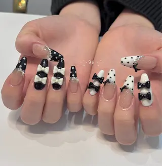 ネイル BONNIE所属・BONNIE MIKIのネイルデザイン