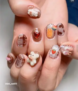 ネイル JINI NAIL所属・ジニ ネイルのネイルデザイン