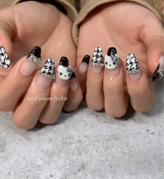 ネイル ﾈｲﾙﾙｰﾑﾘｯｶ 𝐦𝐚𝐲𝐮のネイルデザイン