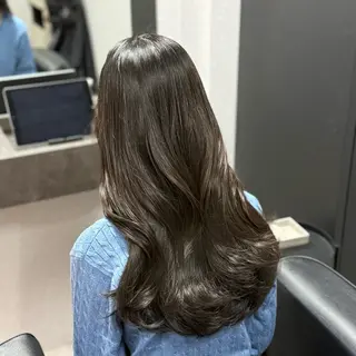 ロング カラー ブリーチなしカラー I 髪質改善Ⅰたつやのヘアスタイル