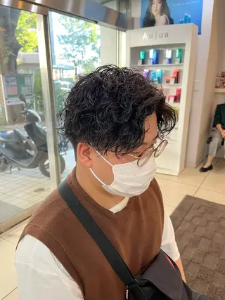 ミディアム パーマ メンズ 韓国風メンズ/毛流れ ヘアなら須田龍世のヘアスタイル