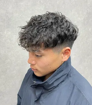 パーマ メンズ GO TODAYシェアサロン大名店所属・濵武 尚人のヘアスタイル