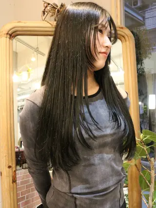 ロング カラー 松村 澪里のヘアスタイル