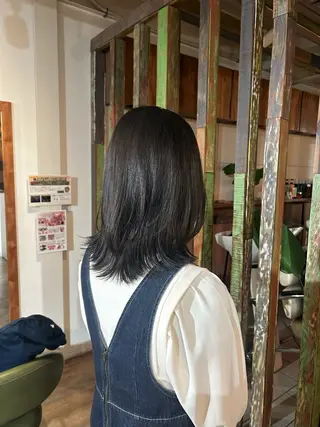 セミロング faith hair apros.所属・白上 愛佳のヘアスタイル