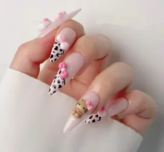 ネイル 相沢 さやかのネイルデザイン