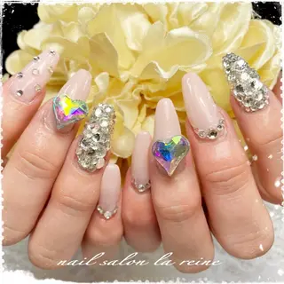 ネイル nail salon  la reine所属・nail salon la reineのネイルデザイン