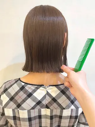 ミディアム 宇佐美/ボブ／ 顔まわりレイヤーのヘアスタイル