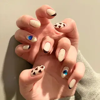 ネイル ウシク ミユキのネイルデザイン