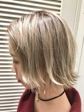 ミディアム 渋谷ハイトーン/ デザインカラー阿部のヘアスタイル