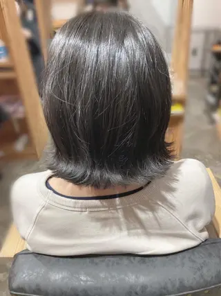 ミディアム roka ノゾミのヘアスタイル