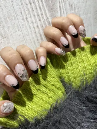 ネイル 13日3980円‼️ マグもデザインも◎のネイルデザイン