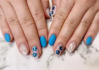 ロング カラー ネイル Q Free nailsのネイルデザイン