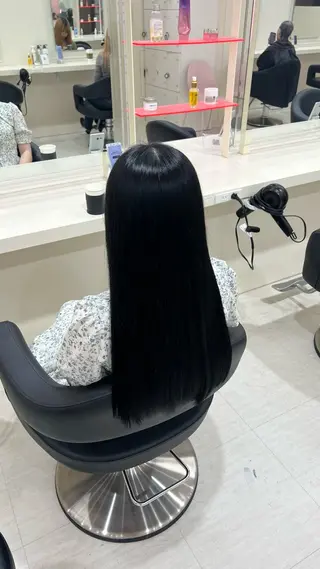 ロング カラー ヘアアレンジ 韓国レイヤー&ピンク 艶髪🩶maikoのヘアスタイル