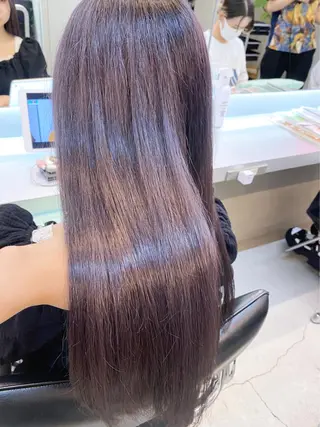 ロング カラー 岡野 静華のヘアスタイル