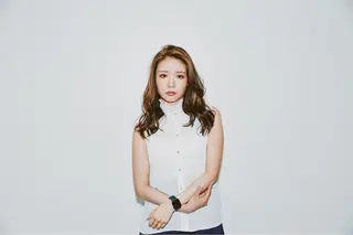 セミロング カラー MONIQA原宿所属・デザインカラーウルフ 宙也のヘアスタイル