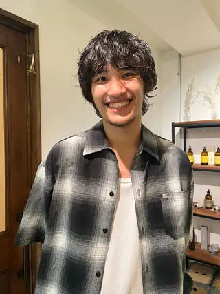 パーマ メンズ 金井 美悠のヘアスタイル