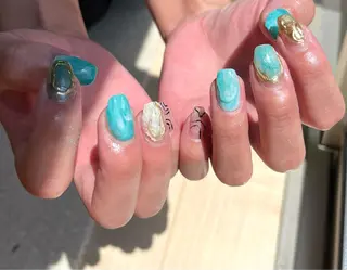 ショート カラー キッズ 2dy所属・2DY NAIL SALONのネイルデザイン